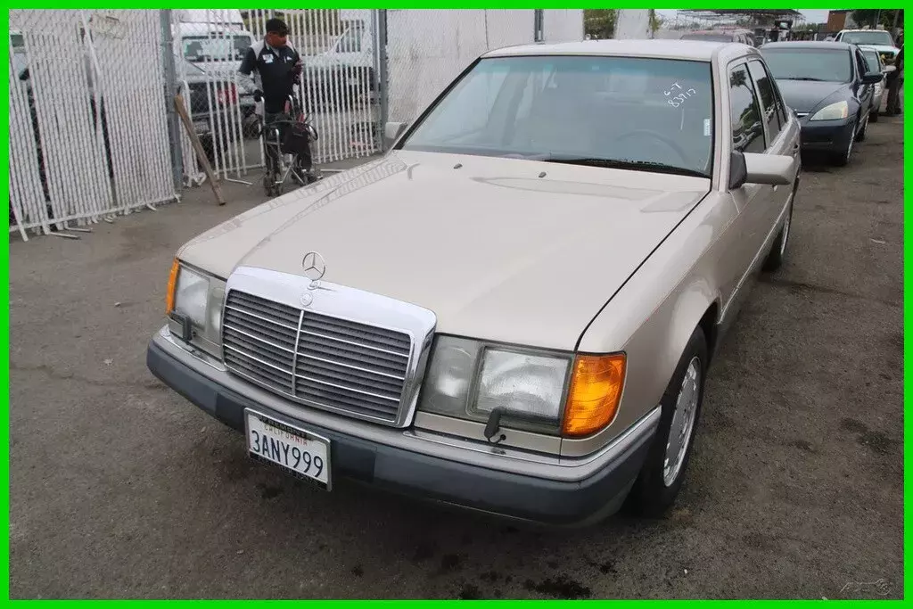 1991 Mercedes-Benz 300-Series 300 E