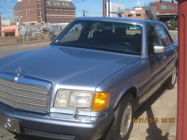 1991 Mercedes-Benz 300-Series leather