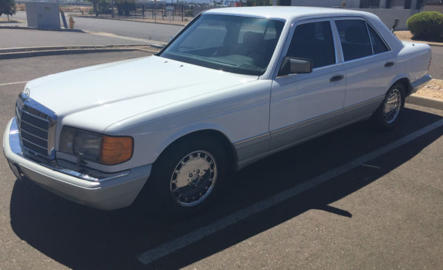 1991 Mercedes-Benz 300-Series