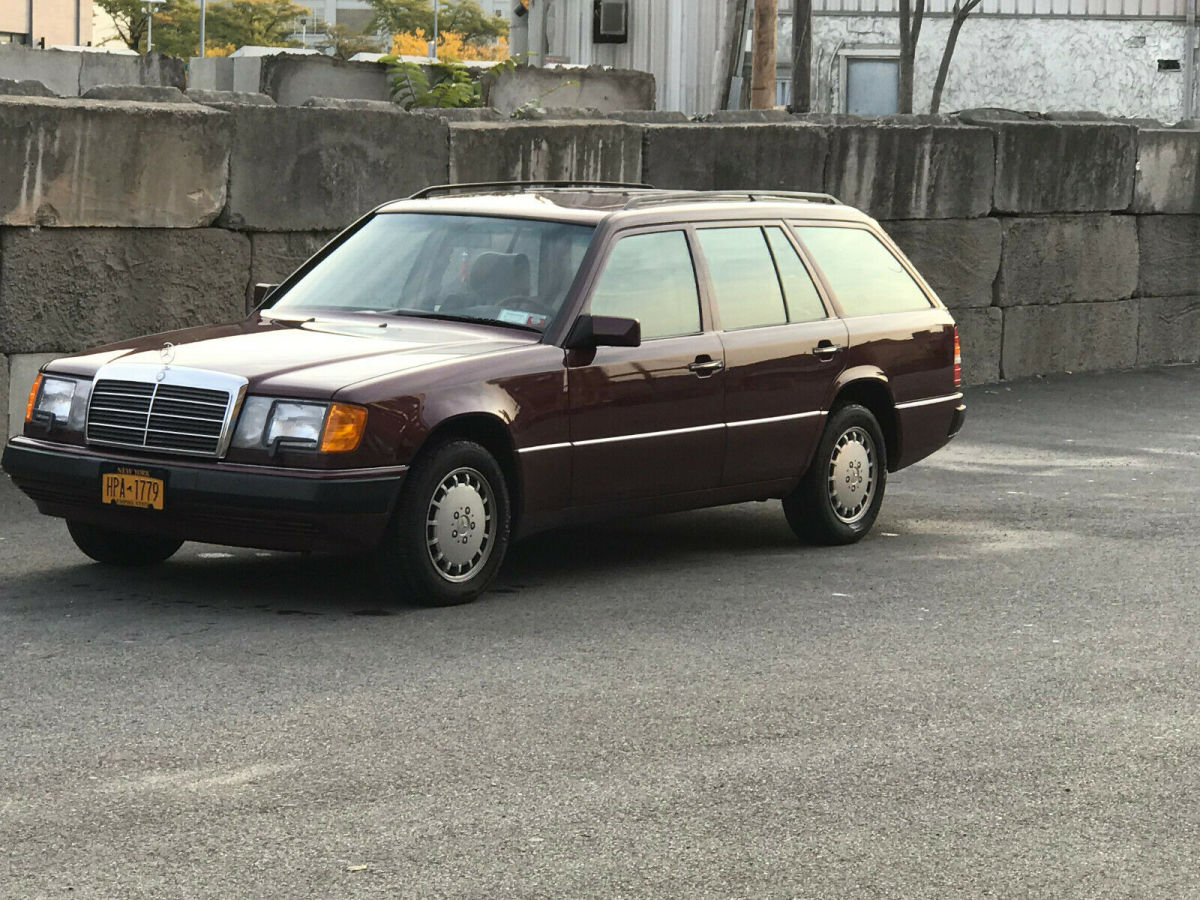 1991 Mercedes-Benz 300-Series TE 4MATIC