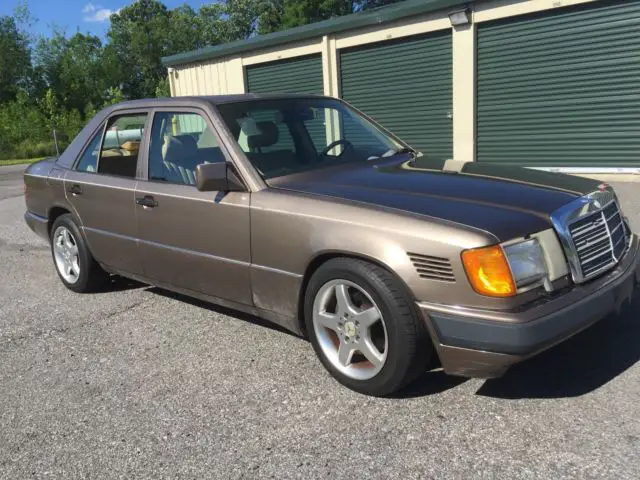 1991 Mercedes-Benz 300-Series