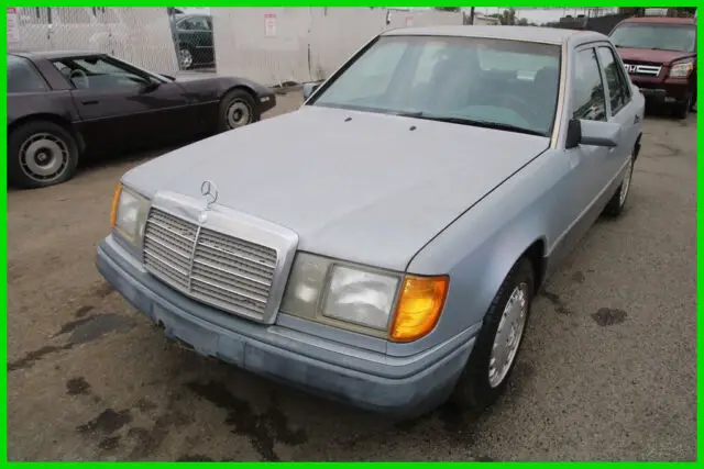 1991 Mercedes-Benz 300-Series 300 E 2.6