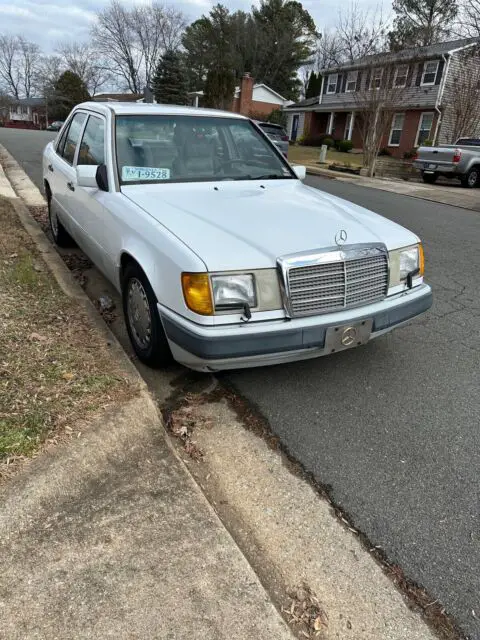 1991 Mercedes-Benz 300E E