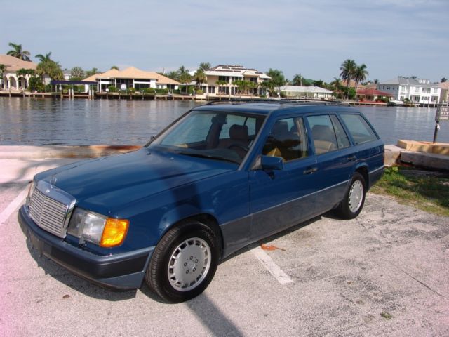 1991 Mercedes-Benz 300-Series Base Wagon 4-Door