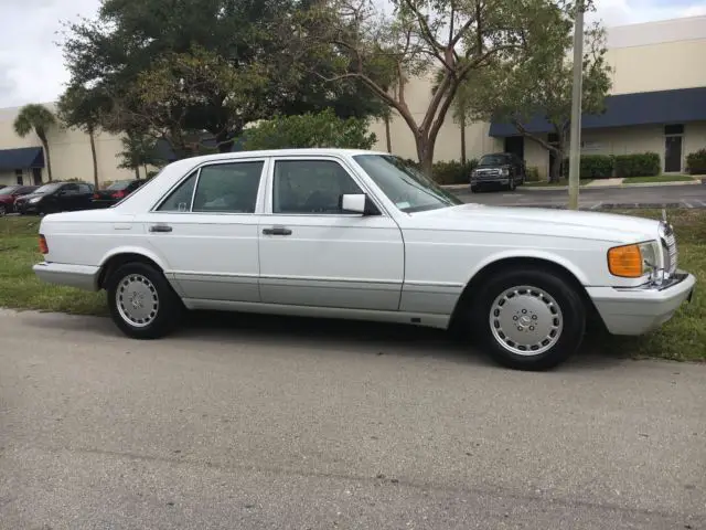 1991 Mercedes-Benz S-Class