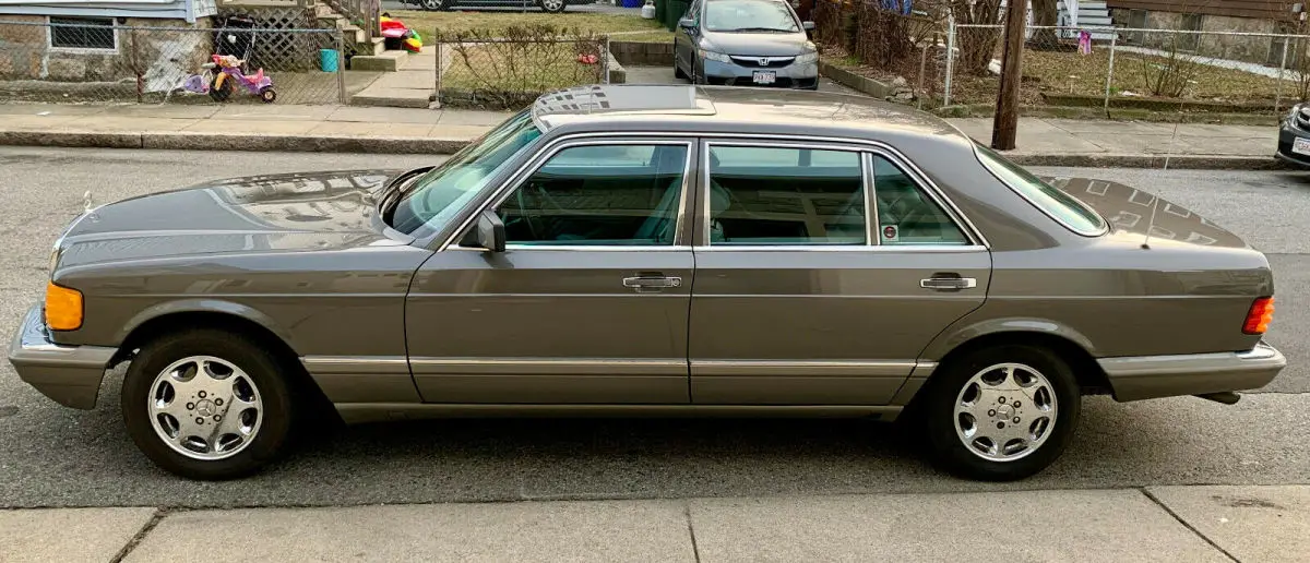 1991 Mercedes-Benz S-Class SEL