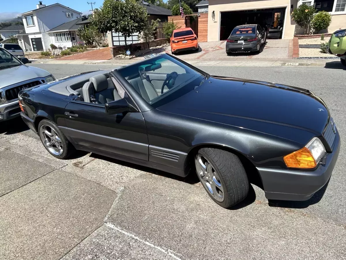 1991 Mercedes-Benz 500 SL gray