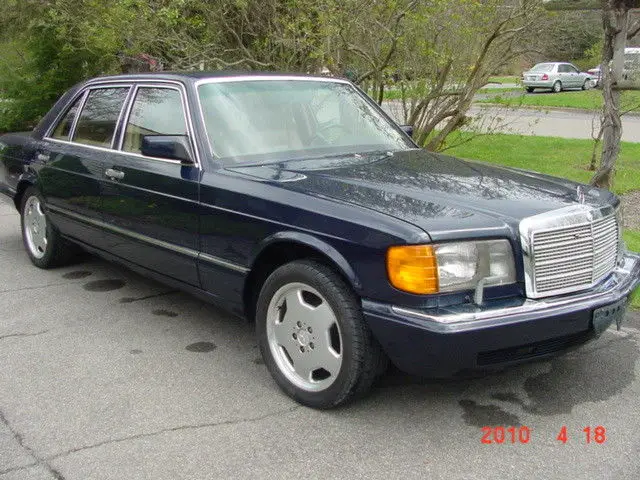 1991 Mercedes-Benz 500-Series 4 Door Sedan