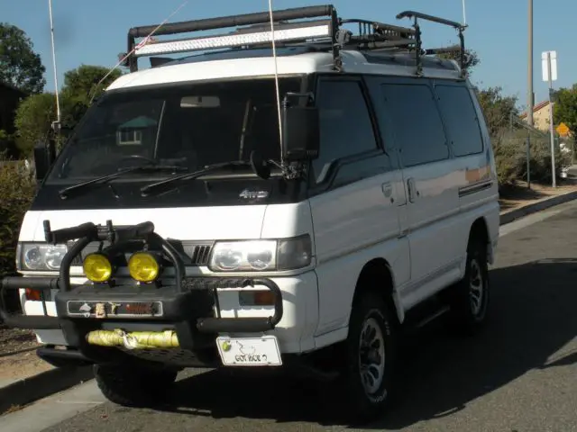 1991 Mitsubishi Delica exeed