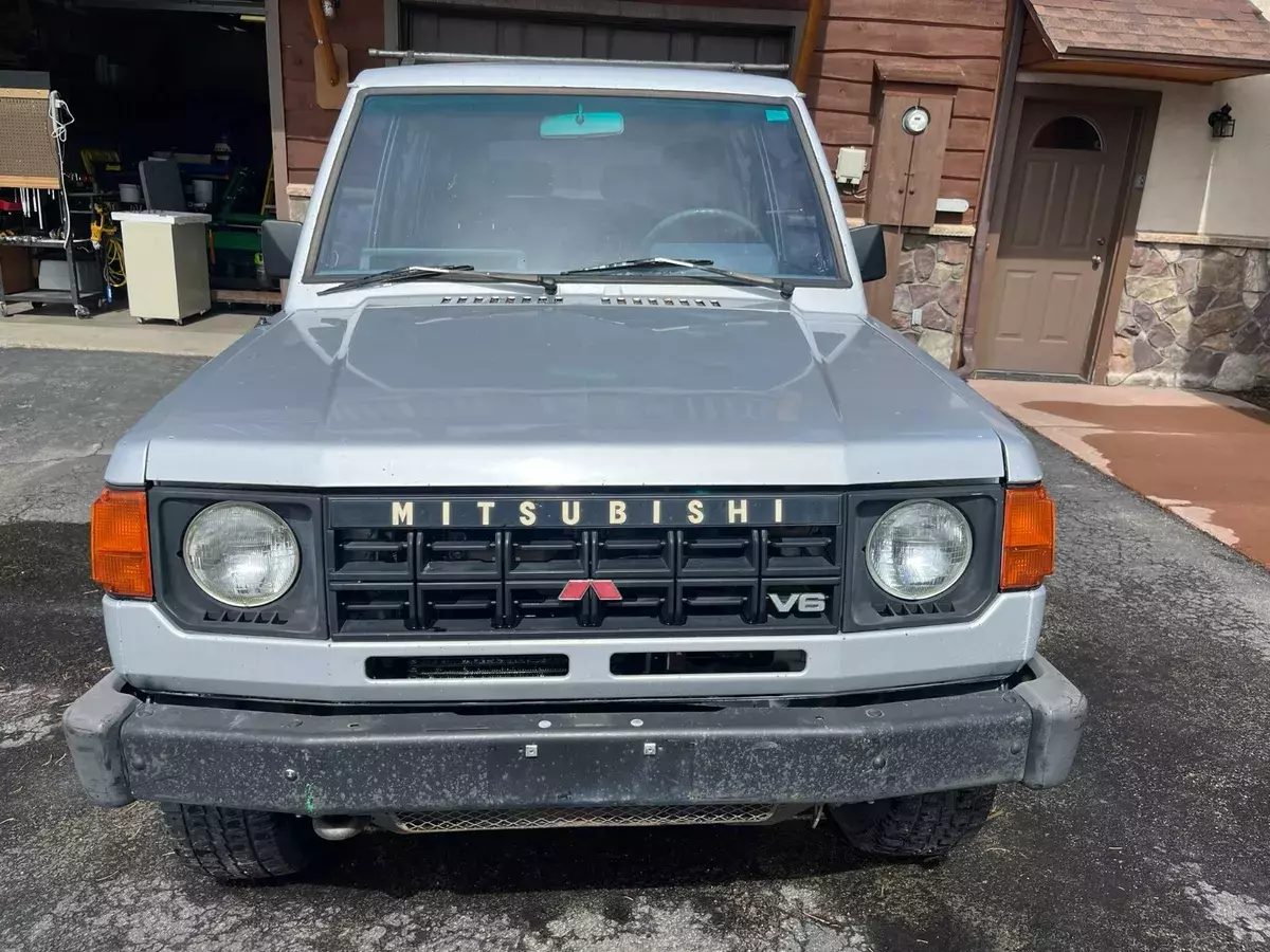 1991 Mitsubishi Montero