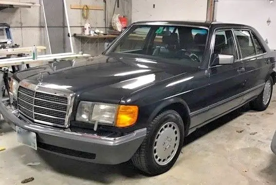 1991 Mercedes-Benz 400-Series