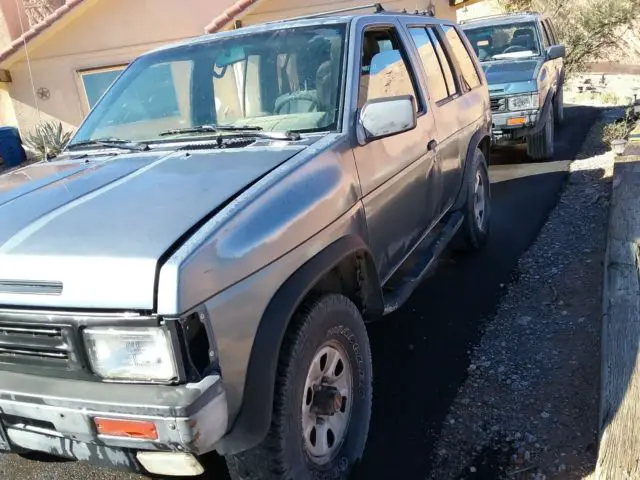 1991 Nissan Pathfinder SE