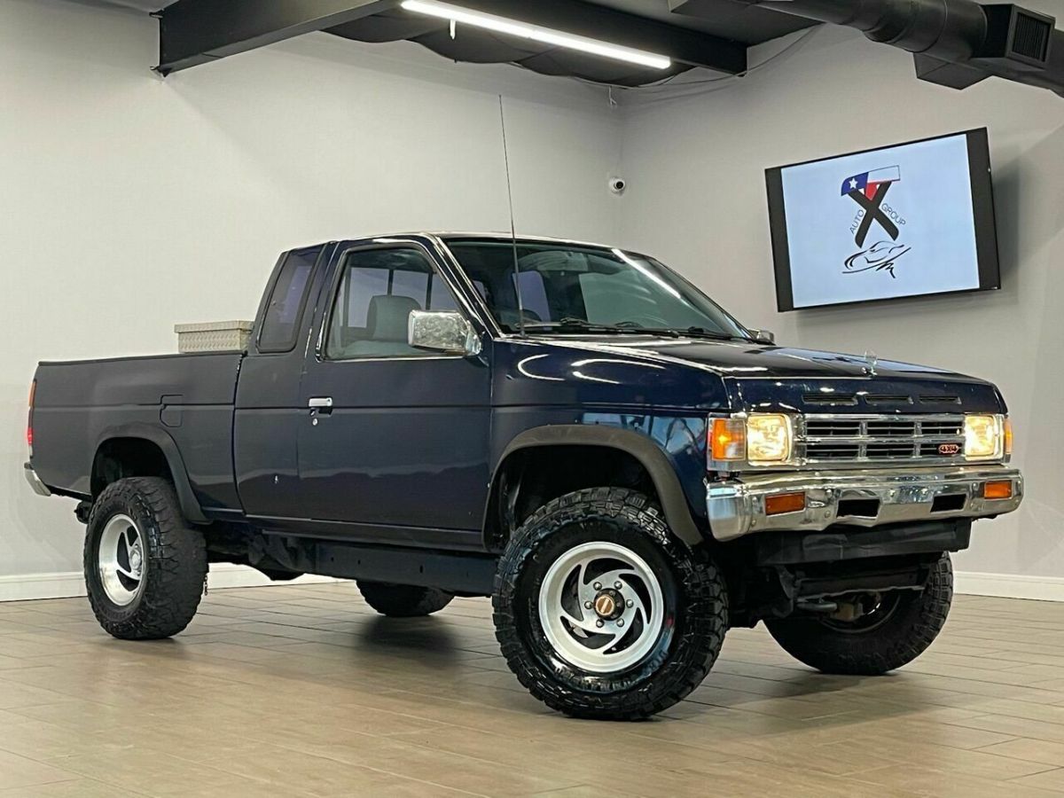 1991 Nissan Other Pickups SE V6 2dr 4WD Extended Cab SB