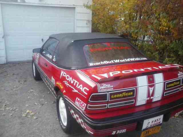 1991 Pontiac Sunbird Le