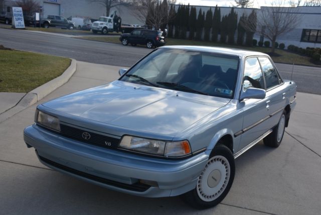 1991 Toyota Camry LE