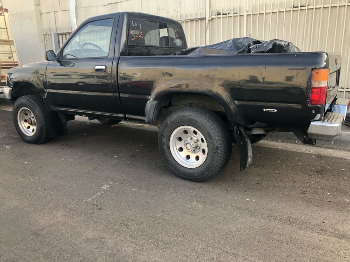 1991 Toyota Tacoma DLX