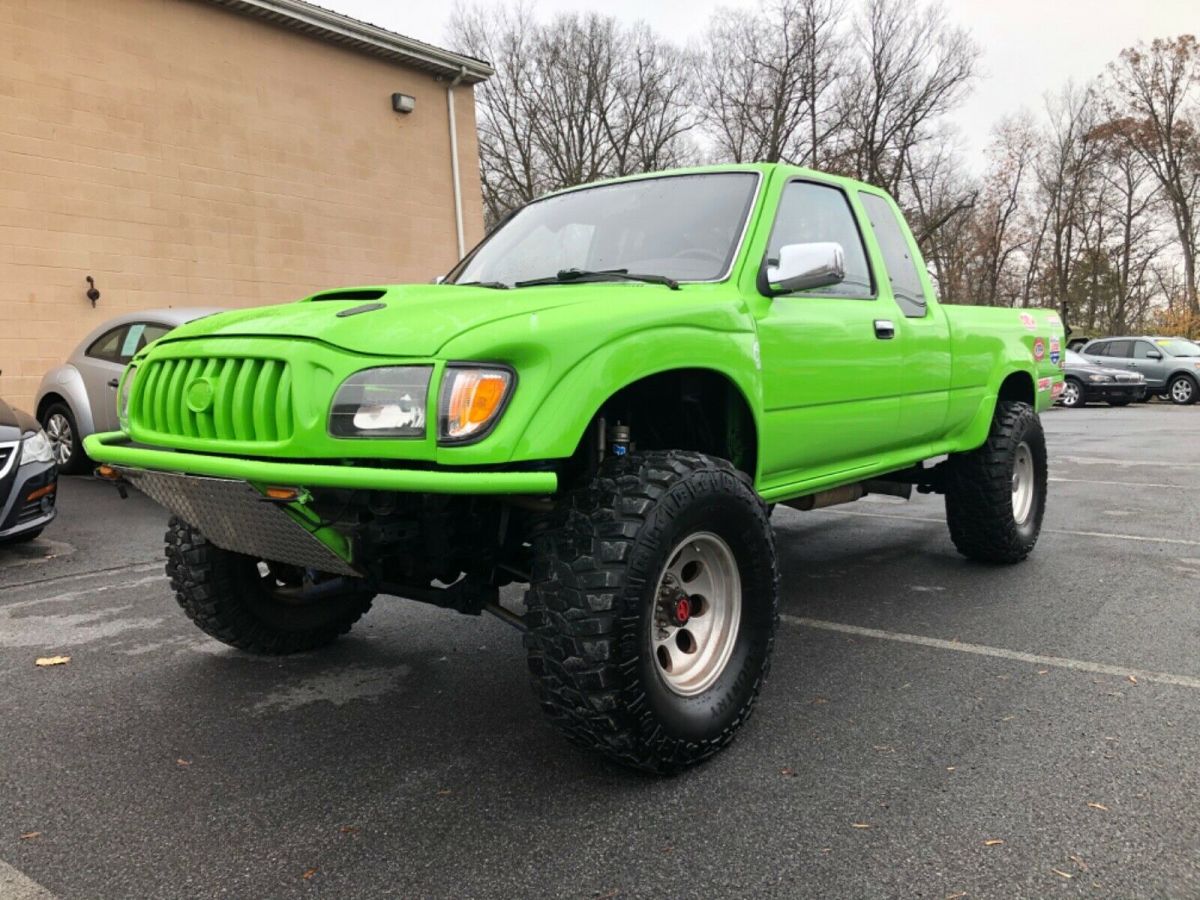 1991 Toyota Tacoma SR5