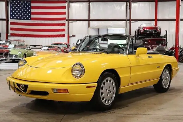 1992 Alfa Romeo Spider --