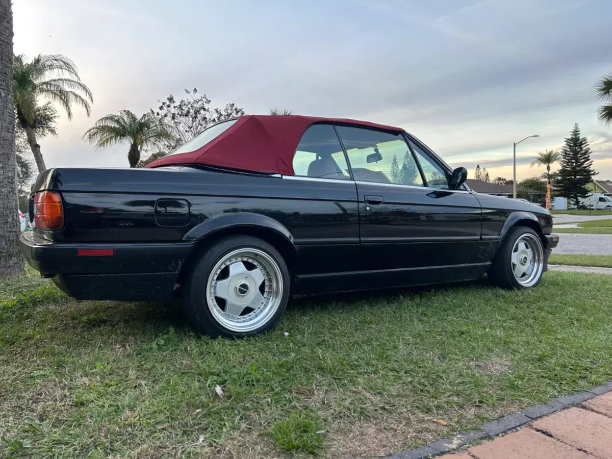 1992 BMW 3-Series I