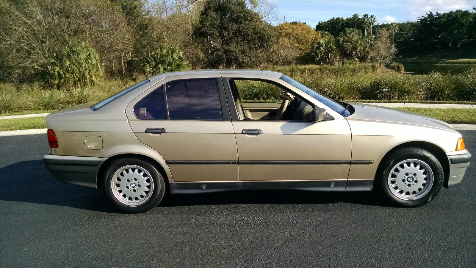 1992 BMW 3-Series