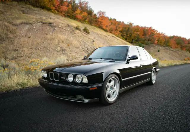 1992 BMW M5