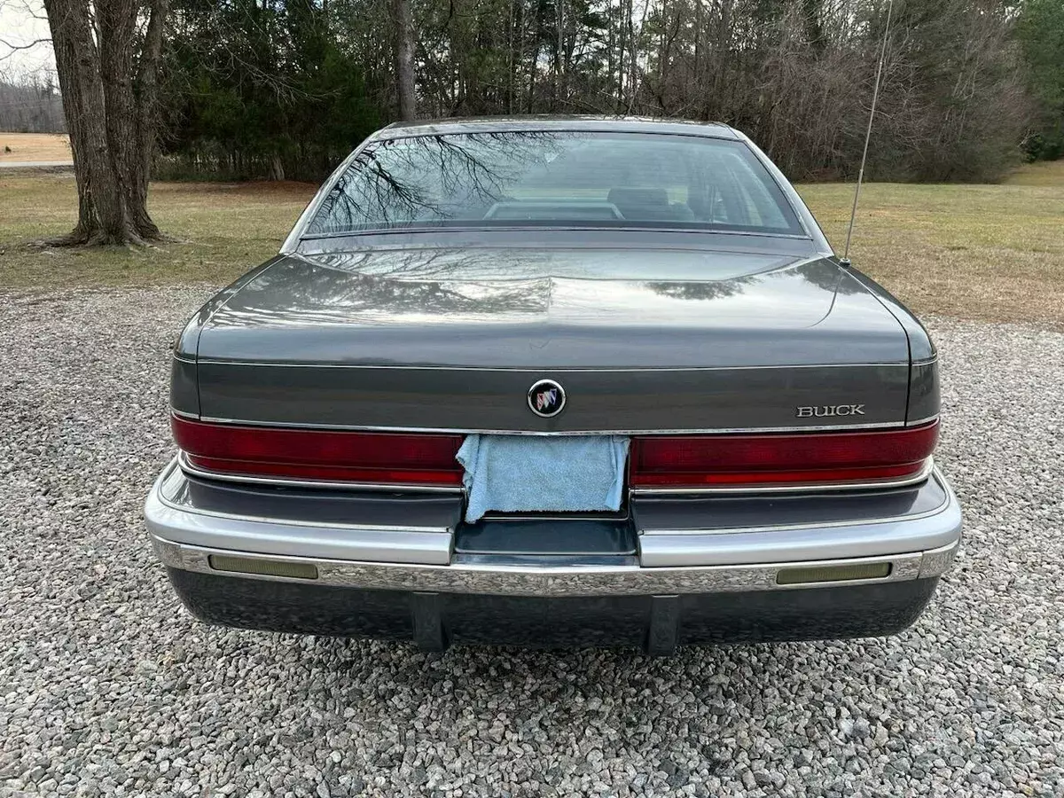 1992 Buick Roadmaster LIMITED