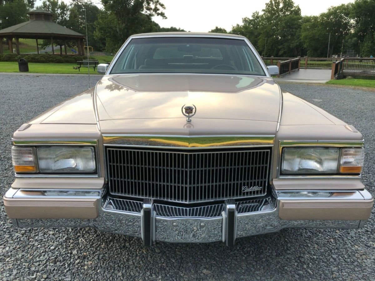 1992 Cadillac Brougham