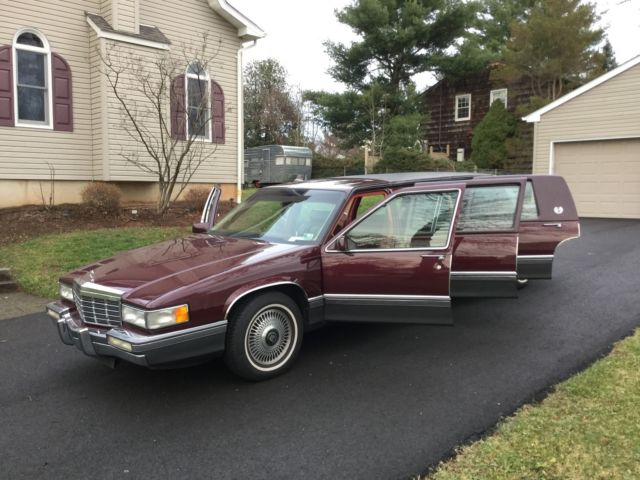 1992 Cadillac DeVille S & S Coach 6 Door Stretch Limousine