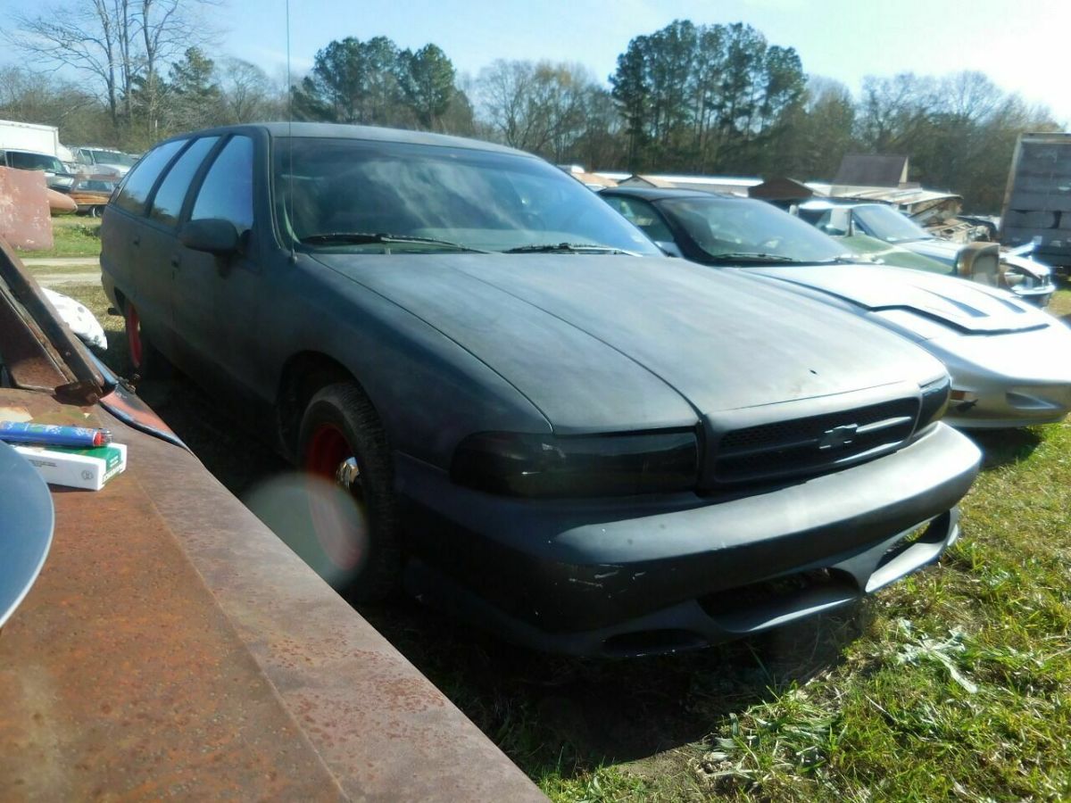 1992 Chevrolet Caprice Base 4dr Wagon