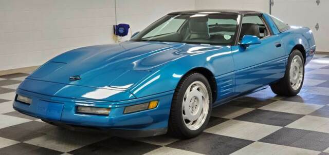 1992 Chevrolet Corvette Base 2dr Hatchback