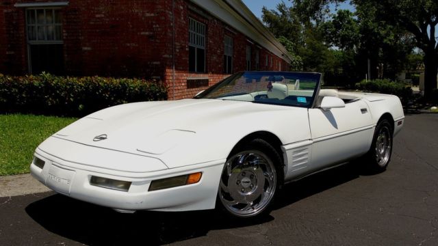 1992 Chevrolet Corvette TRIPLE WHITE CORVETTE CONVERTIBLE