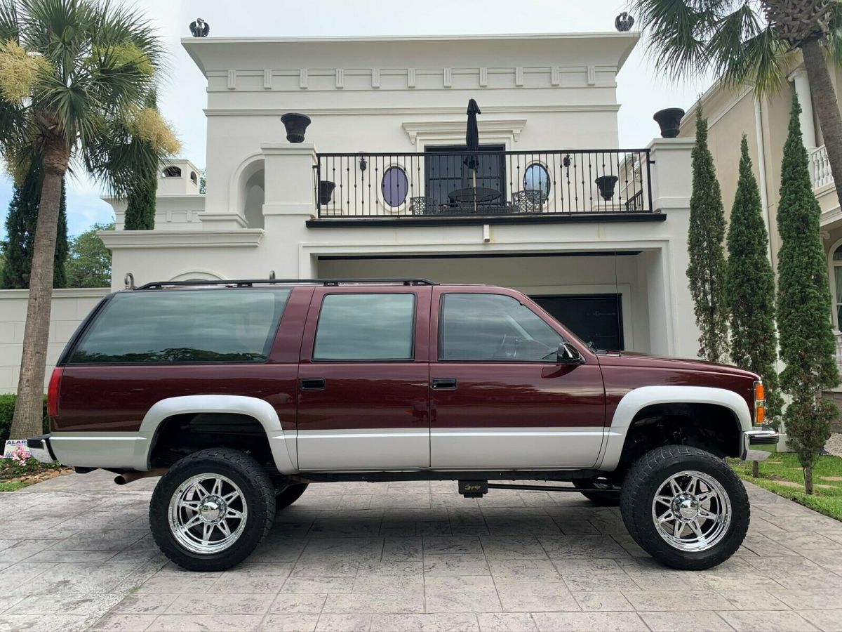 1992 Chevrolet Suburban silverado