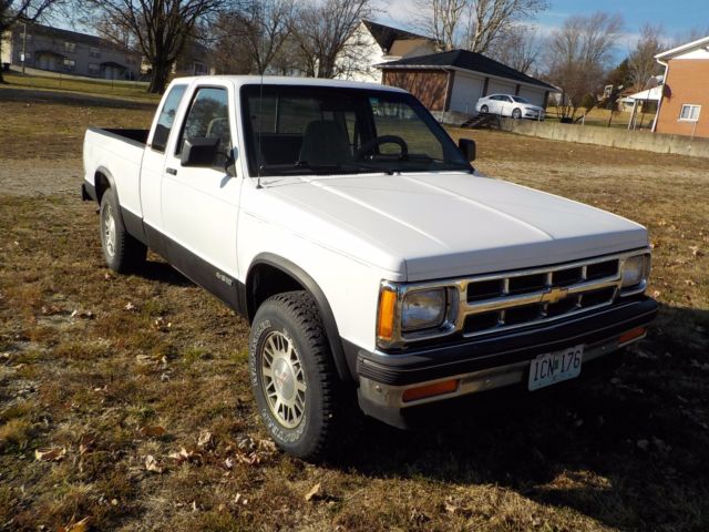 1992 Chevrolet S-10 extended cab 4X4