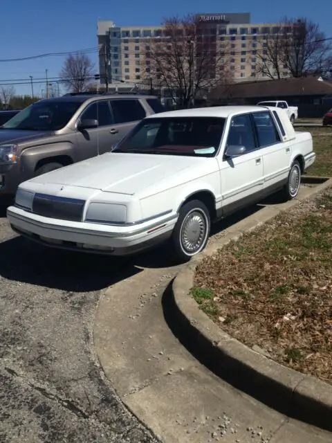 1992 Chrysler New Yorker Fifth Avenue