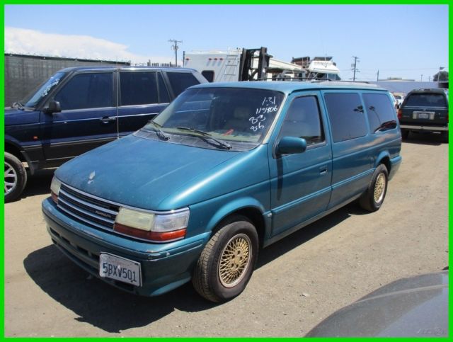1992 Chrysler Town & Country