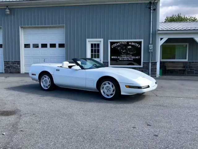 1992 Chevrolet Corvette Base 2dr Convertible