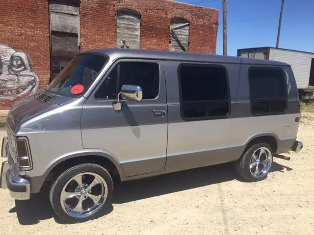 1992 Dodge B250 Custom