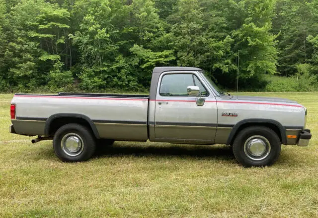 1992 Dodge D250 LE