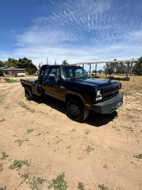 1992 Dodge Power RAM 250 Cummins Turbo Diesel 4x4 5 Speed FLAT BED Dually