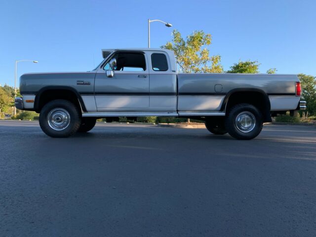 1992 Dodge Ram 2500 LE