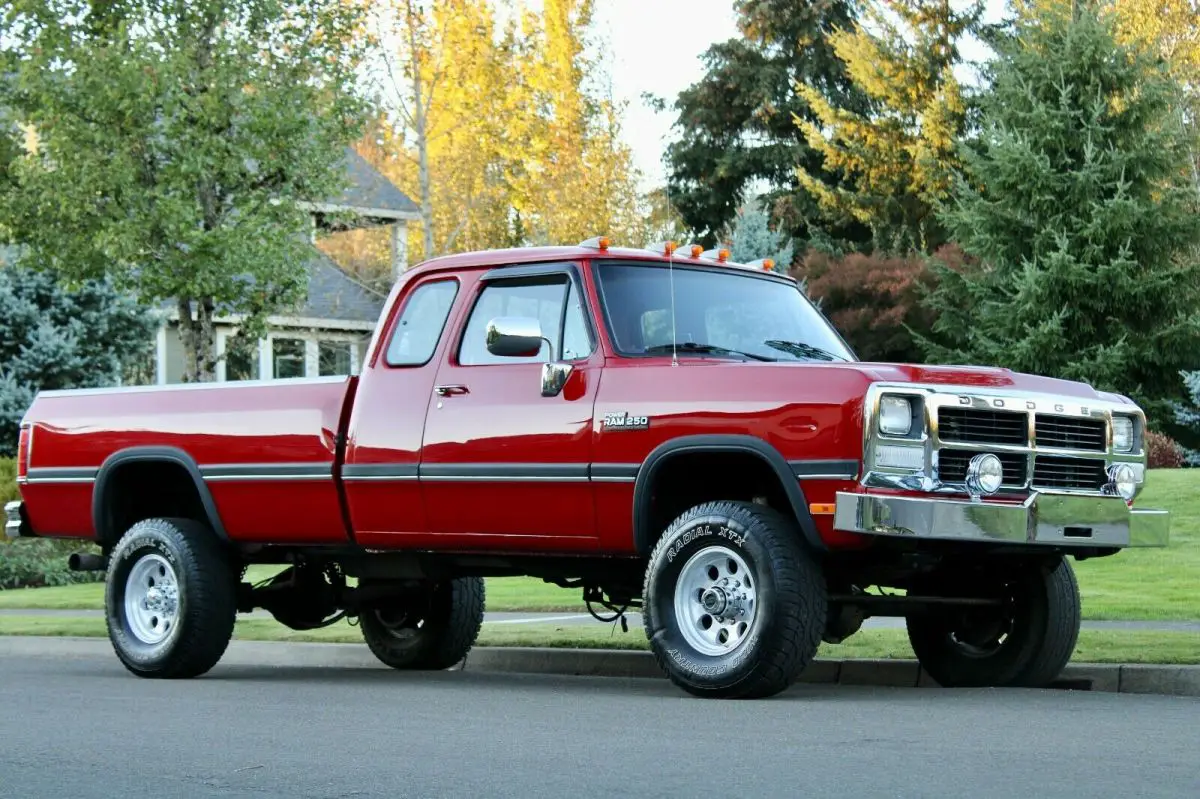 1992 Dodge Ram 2500 LE