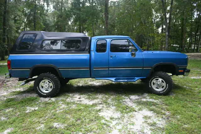 1992 Dodge Ram 3500 Club Cab 8-ft. Bed 4WD