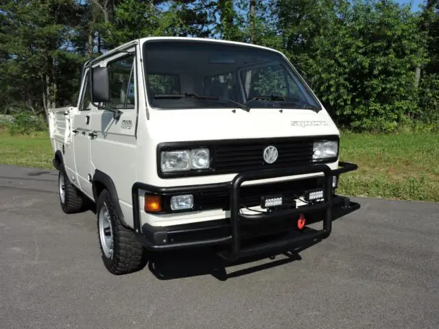 1992 Volkswagen Bus/Vanagon 4WD SYNCRO 16 Doka 5-Spd