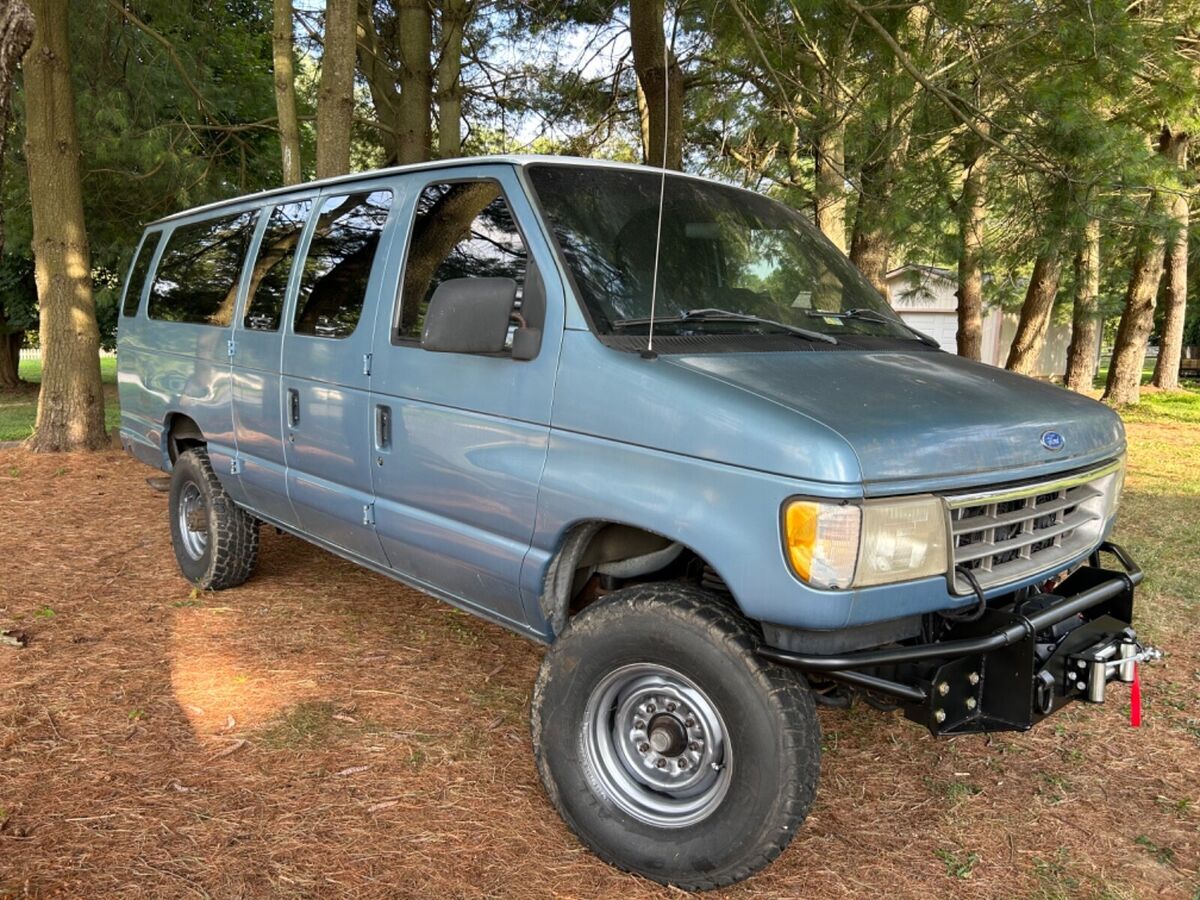 1992 Ford E-350 Econoline Club Wagon