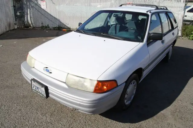 1992 Ford Escort LX