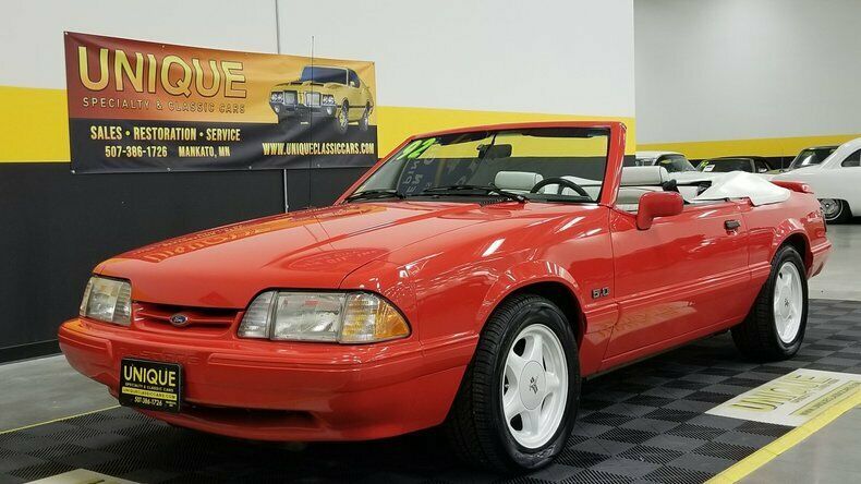 1992 Ford Mustang Convertible Summer Edition
