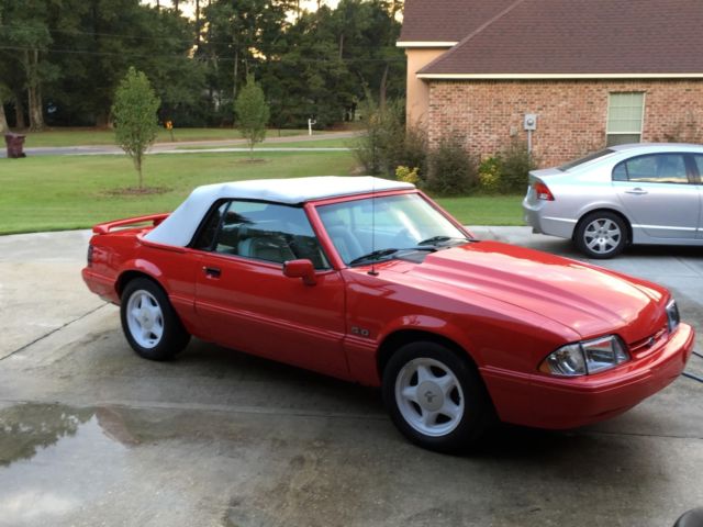1992 Ford Mustang LX 5.0 Convertible