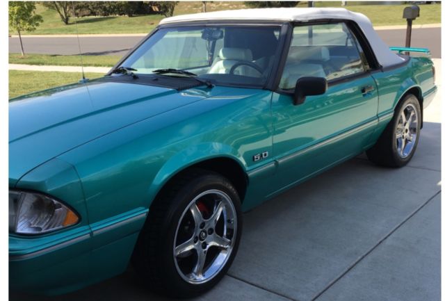 1992 Ford Mustang