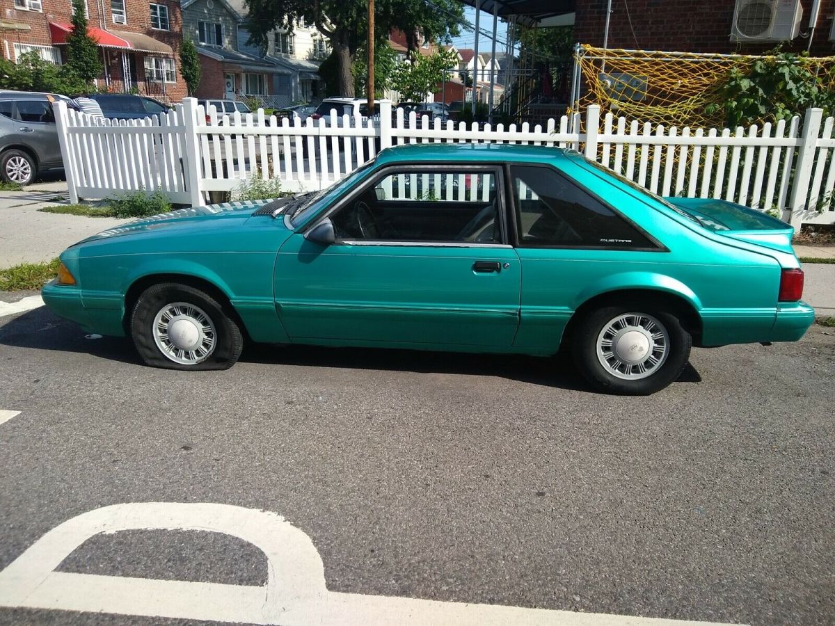 1992 Ford Mustang LX