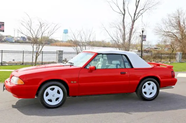 1992 Ford Mustang LX CONVERTIBLE